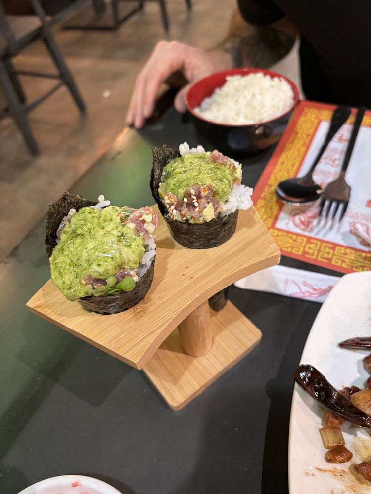 Shisan Fan Sushi and Chinese Restaurant Shisan Fan Sushi and Chinese Restaurant