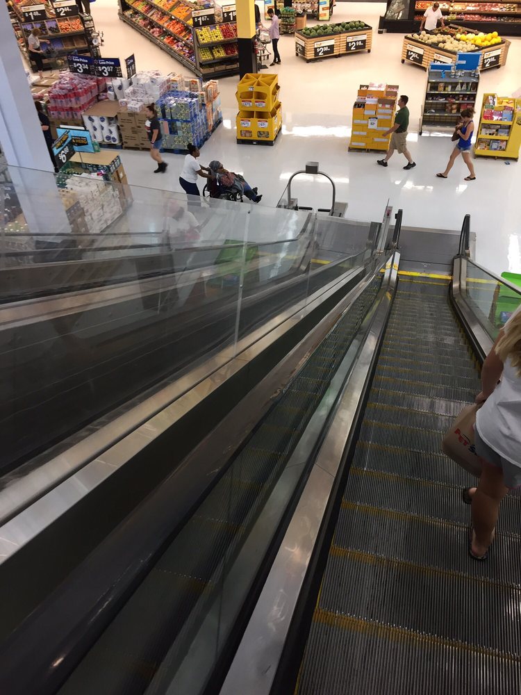 Walmart 29 Photos & 34 Reviews Department Stores 141 Washington