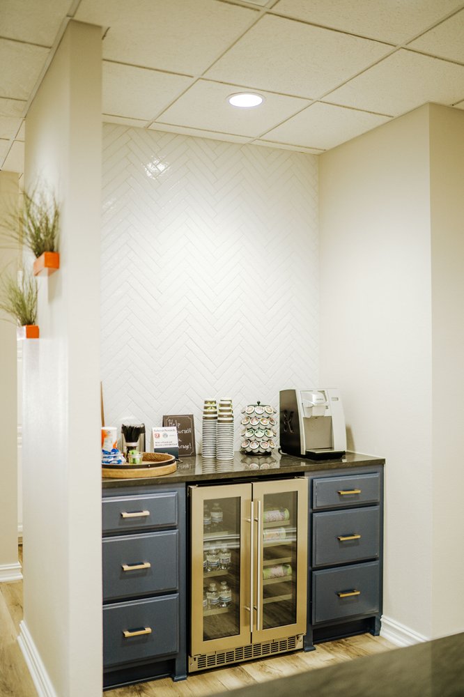image of business Elwood Avenue Dental