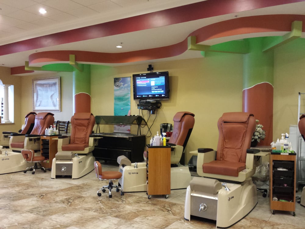 Dream Nails 10 Photos & 22 Reviews Nail Salons 3175 Chili Ave
