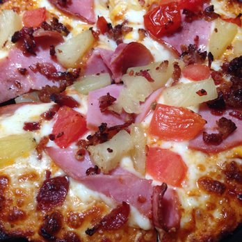 Round Table Pizza Order Online 141 Photos 128 Reviews