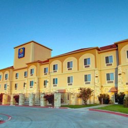 Comfort Inn Suites 30 Photos Hotels 400 Village Park Drive Photo Of Comfort Inn Suites Alvarado Tx United States