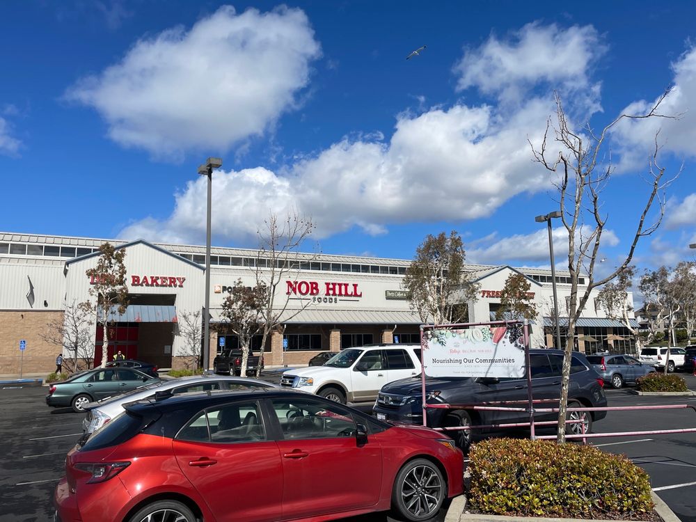Nob Hill Foods