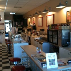 Cheshire Restaurant American New 2162 Plainfield Ave Ne Grand Photo Of Cheshire Restaurant Grand Rapids Mi United States