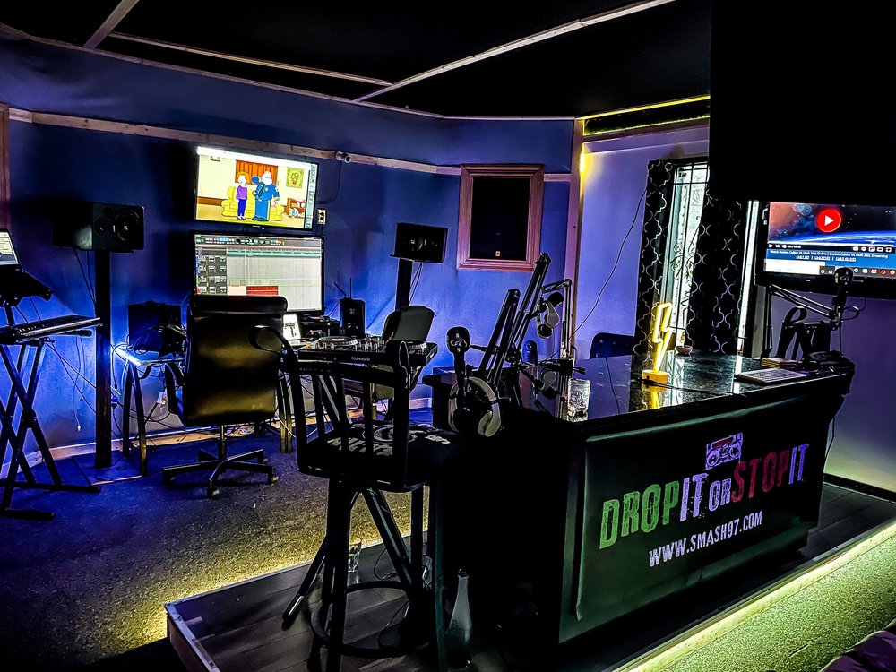 image of business Stone Mountain Handyman Creative Restorations