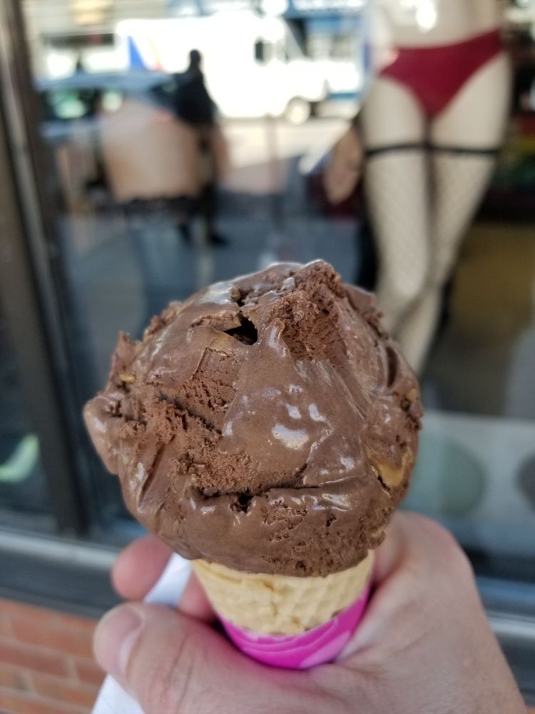 Baskin Robbins