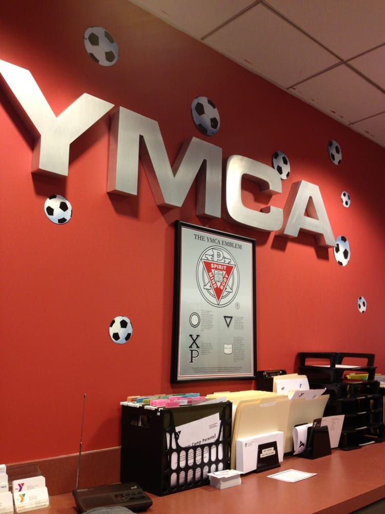 Robert Lee Stowe Jr. Family YMCA