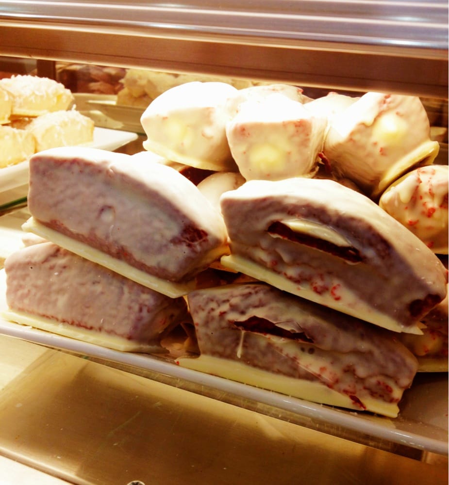 Red velvet twinkies Yelp