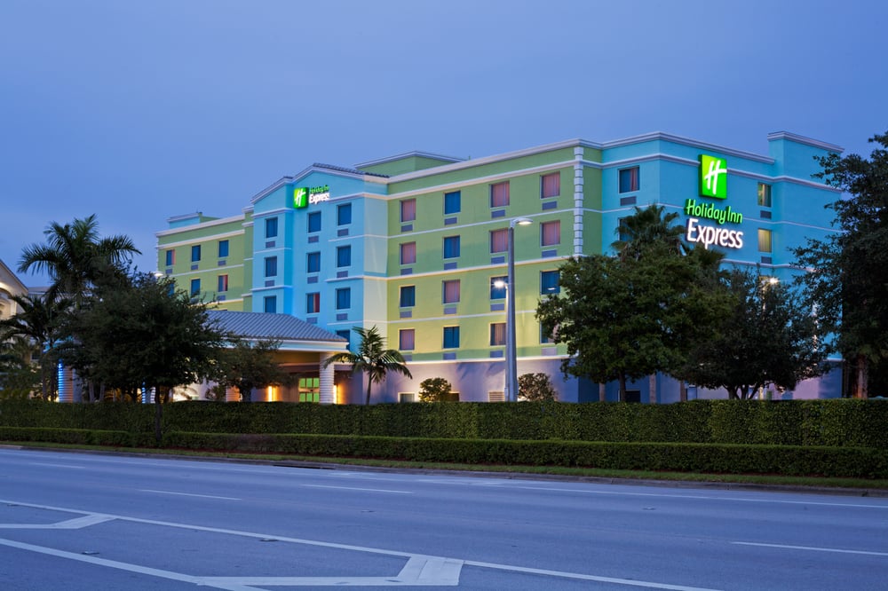 Holiday Inn Express Suites Ft Lauderdale Airport Cruise
