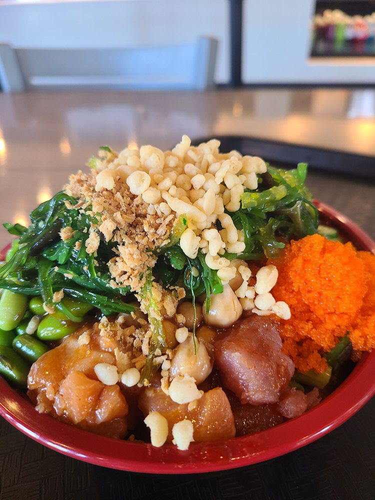 LemonShark Poke & Taphouse