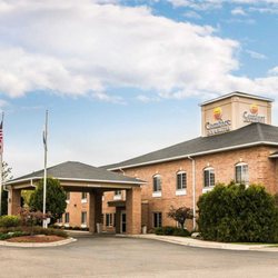 Comfort Inn Suites 27 Photos Hotels 17800 Silver Pkwy Photo Of Comfort Inn Suites Fenton Mi United States