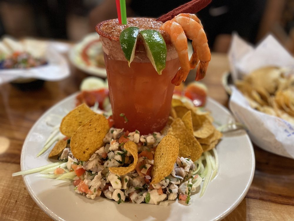 La Laguna Mariscos & Sushi