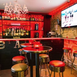 uniq lounge