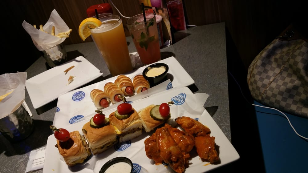 Dave & Buster's