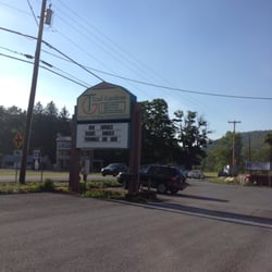 Trail Gardens Florist & Greenh - 154 Gordon Nagle Trl, Pottsville, PA