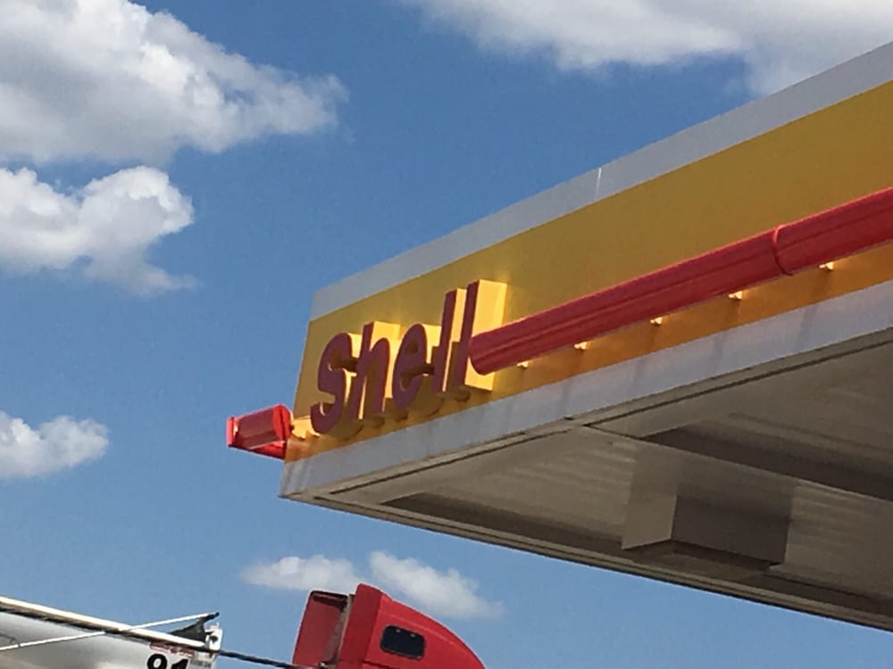 Shell Station Gas Stations 1600 S Interstate 35E, Carrollton, TX
