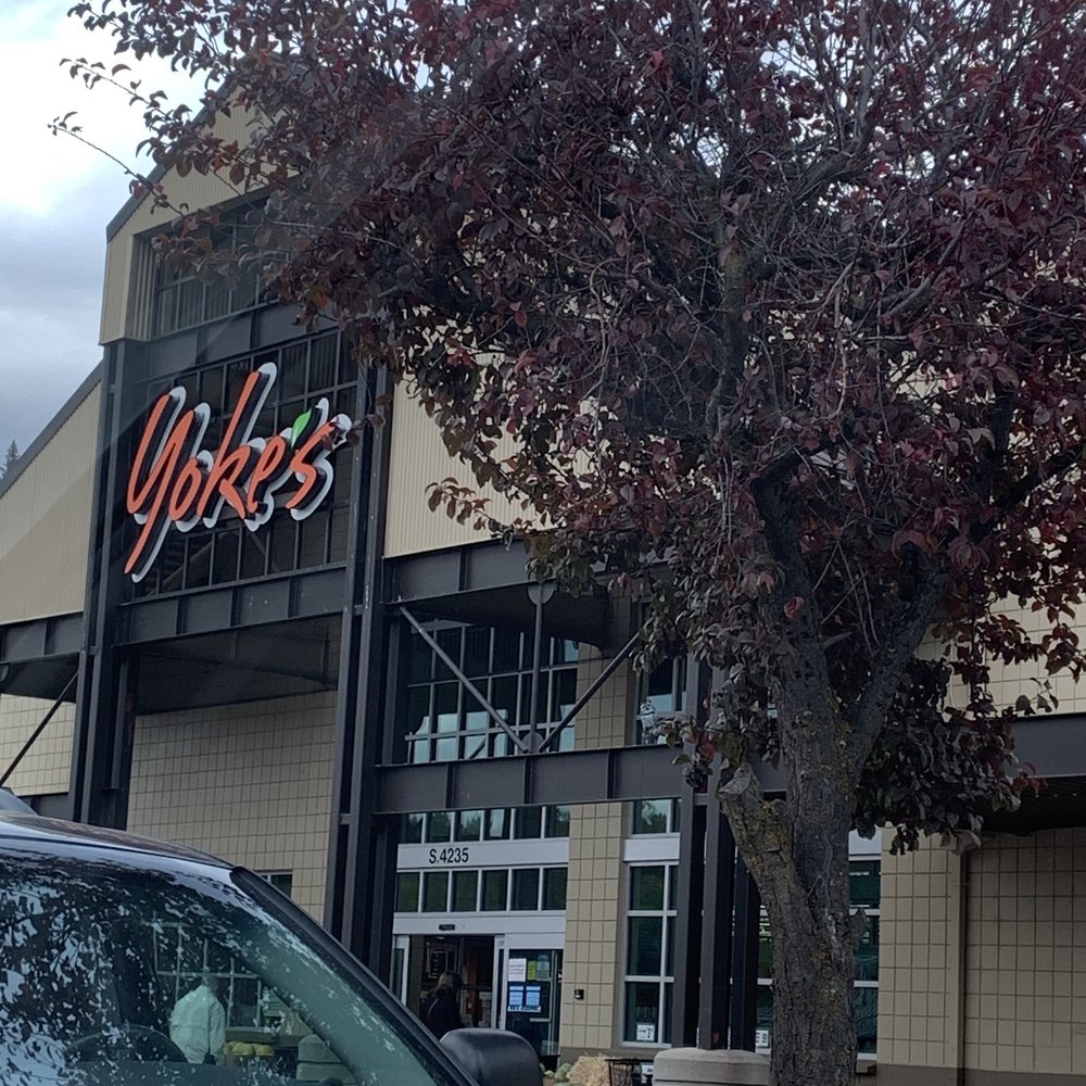 Yoke's Fresh Market