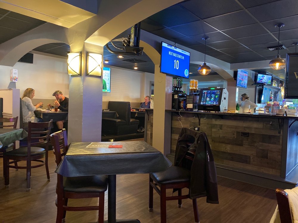 Stubby's Bar And Grille