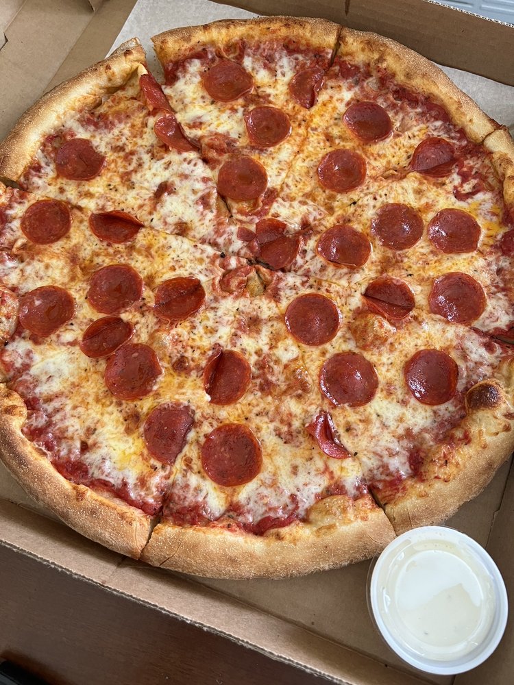Carmine’s Beachside Pizzeria