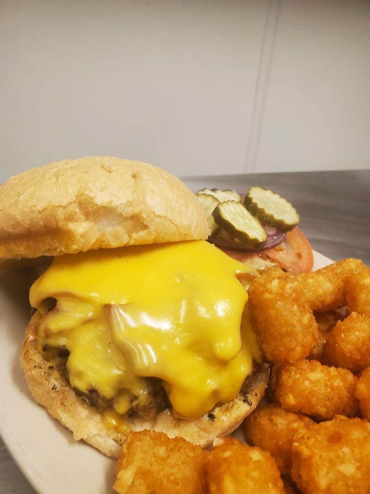 JJ Twig's Pizza & Pub Reviews Saint Louis, MO One Bite