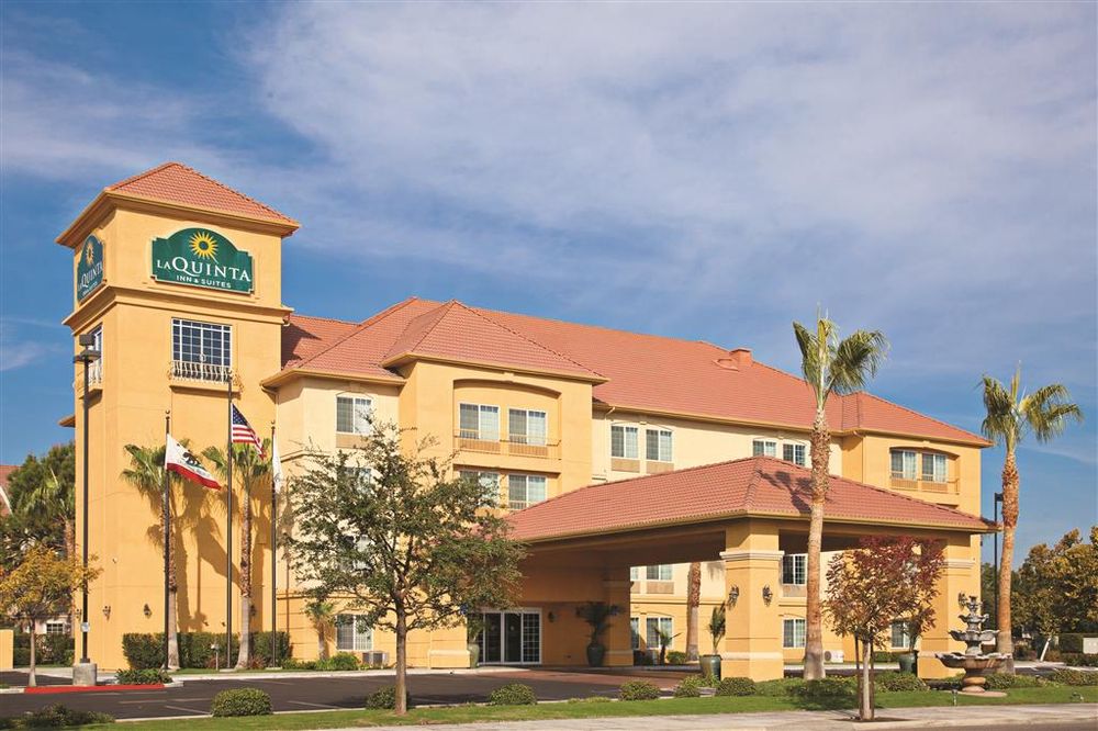 La Quinta Inn & Suites Fresno Riverpark 127 Photos & 80 Reviews Hotels 330 East Fir Ave