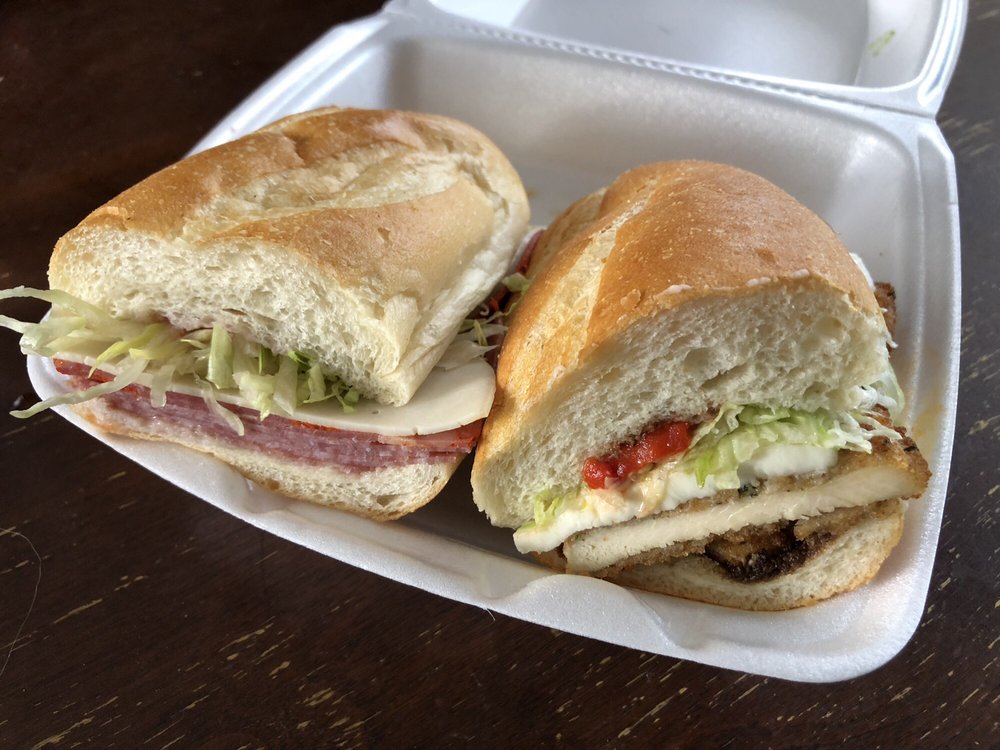 Cugino's Italian Deli & Pizzeria