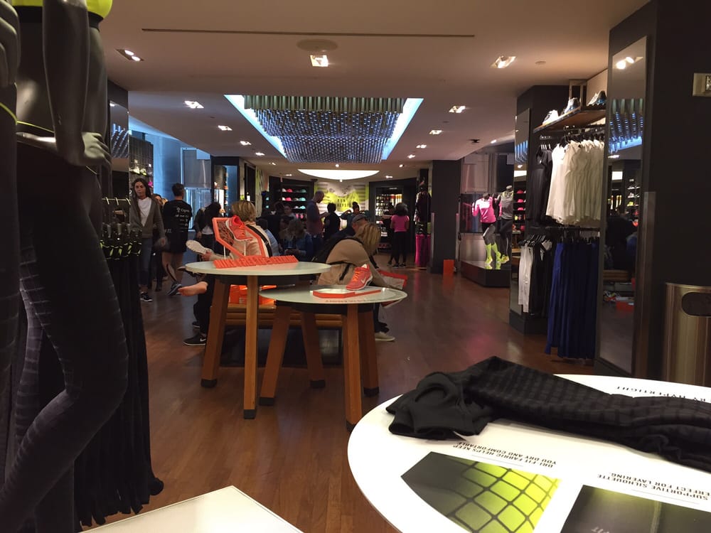 nike town shoes