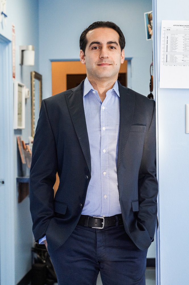 image of business Darien Ephram DDS - Laurel Canyon Dental