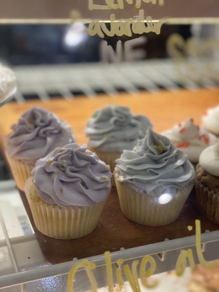 Long Weekend Bakery + Cafe