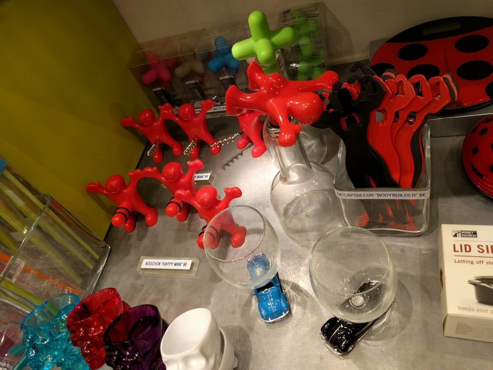 Pylones 20 Photos & 10 Reviews Gift Shops 99 rue de Rivoli, 1er