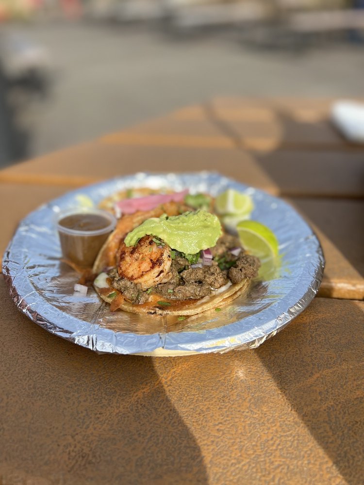 Chachos Tacos