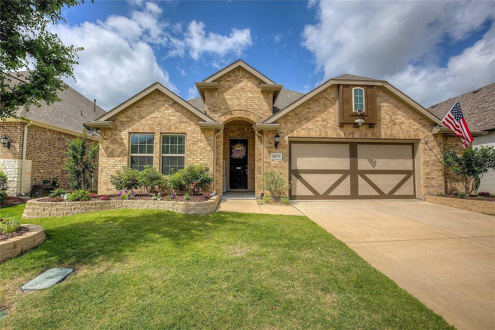 Jennifer Nesbitt - JPAR Realty