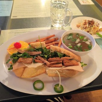 Phoenix Garden Vegetarian Restaurant 238 Photos 218 Reviews Photo Of Phoenix Garden Vegetarian Restaurant Richmond Va United States Banh Mi
