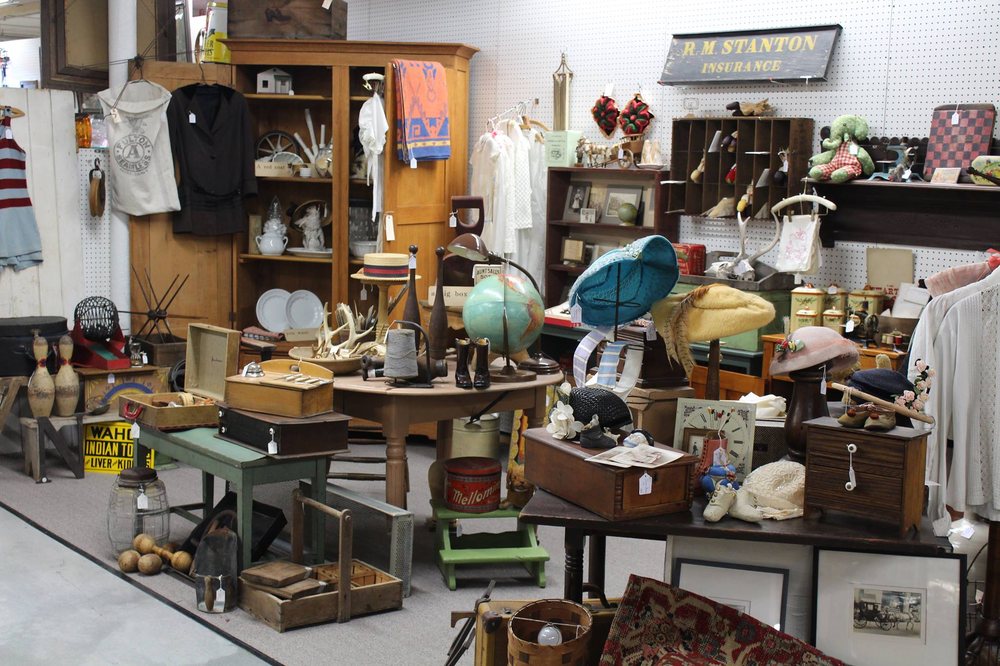 Mad Hatter Antique Mall 21 Photos & 21 Reviews Antiques 61 Willow