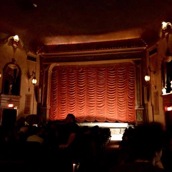 Music Box Theatre 149 Photos 410 Reviews Cinema 3733 N Photo Of Music Box Theatre Chicago Il United States The Inside