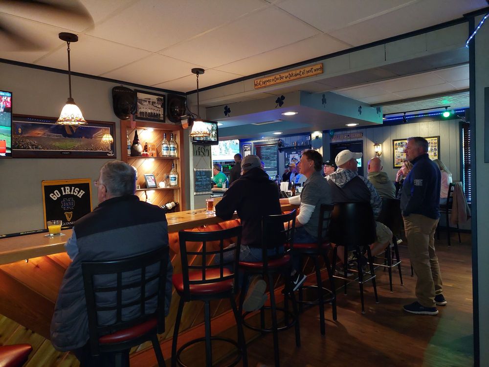 Domers Bar & Grill
