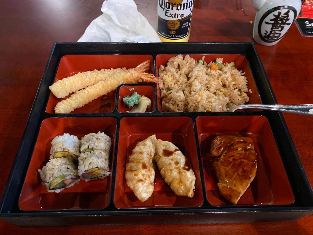Sakura Sushi & Seafood Grill
