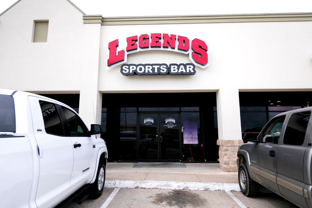 Legends Sports Bar 11 Photos & 12 Reviews Sports Bars 1940 Justin