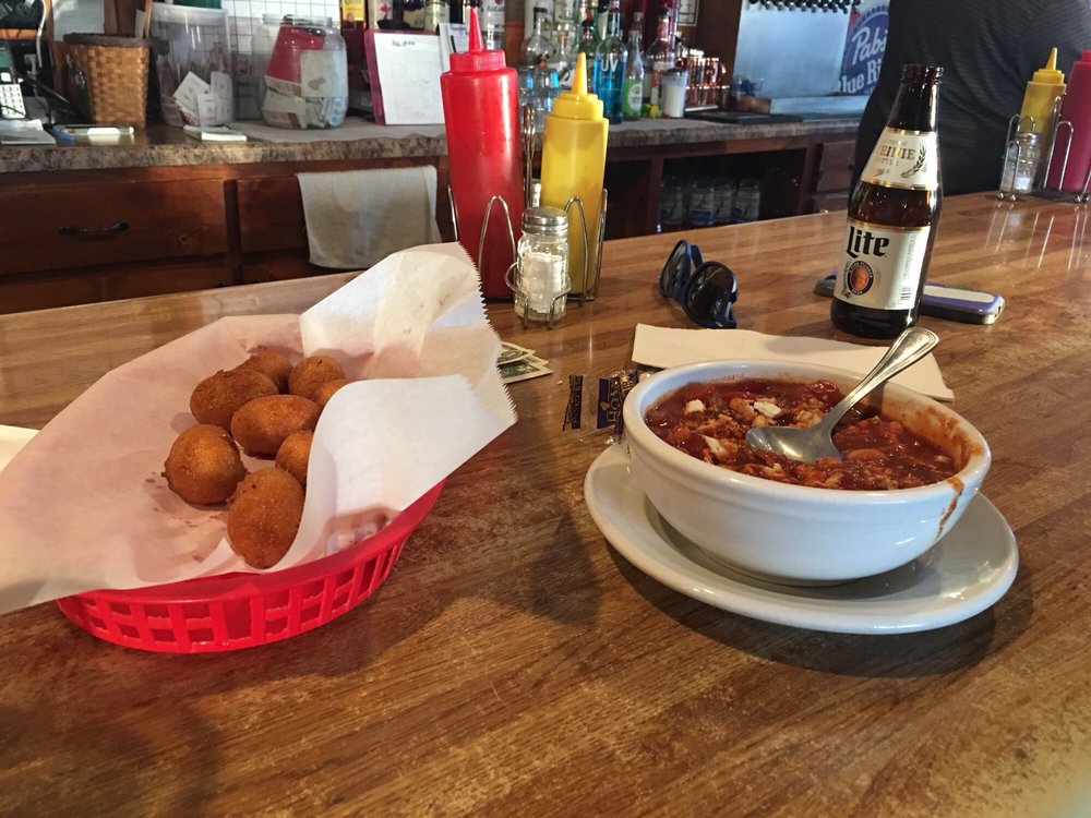 Hooterville Inn 10 Photos & 25 Reviews American (Traditional