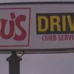 Lou S Drive In Hot Dogs 245 Farmdale Rd East Peoria Il Lou S Drive In Hot Dogs 245 Farmdale Rd East Peoria Il Restaurant Reviews Phone Number Yelp