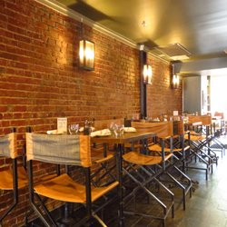 The Avenue 24 Reviews American Traditional 5540 Connecticut Photo Of The Avenue Washington Dc United States Dining Room Bar