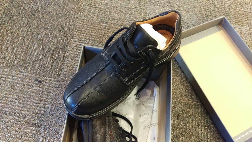 Shoe Mill 29 Photos Shoe Stores 659 NW 12th St, Gresham, OR