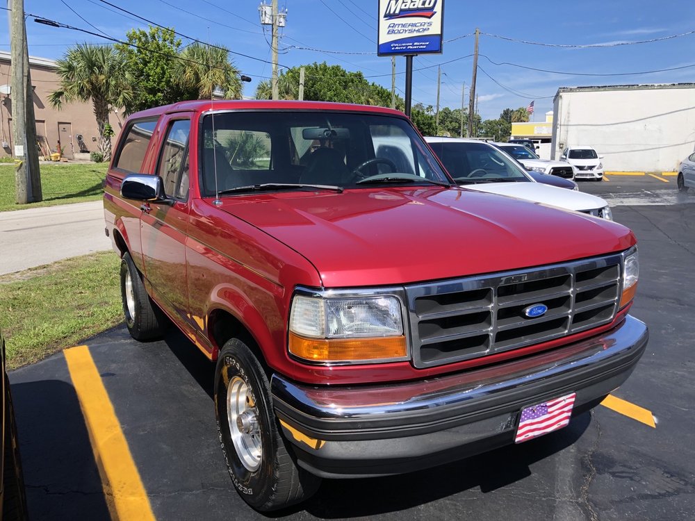 Maaco Auto Body Shop & Painting
