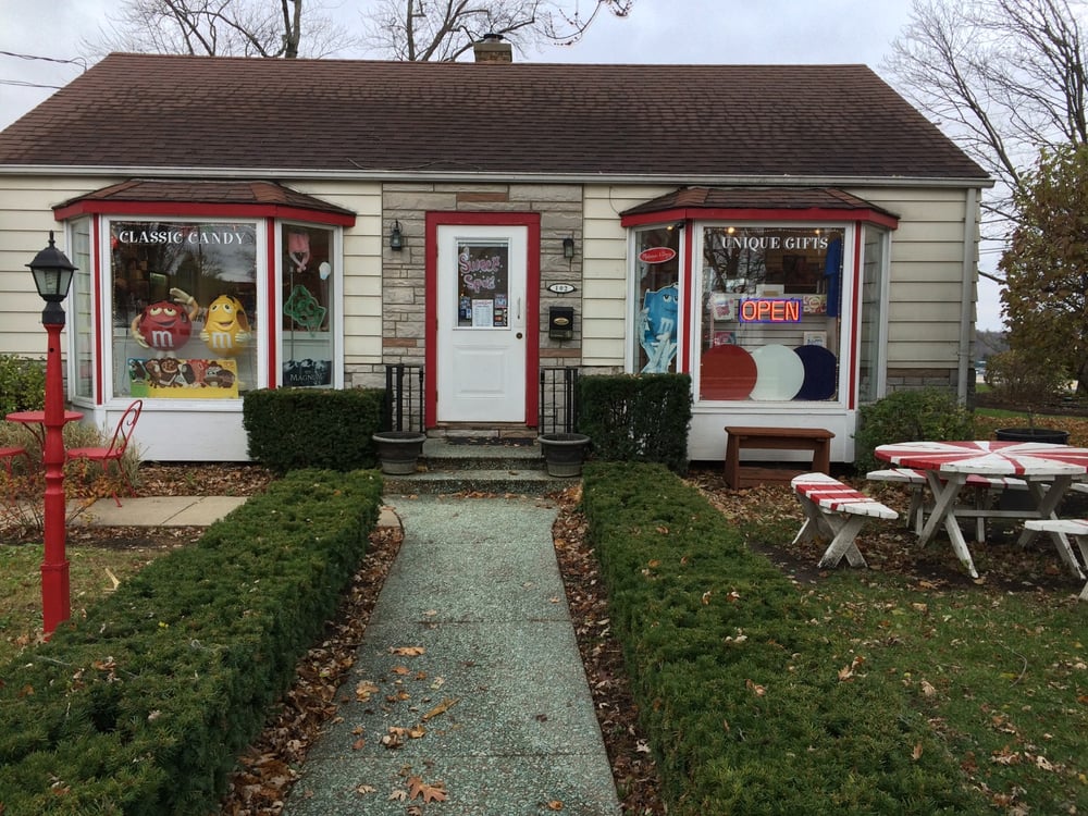 SweetSpot 25 Photos & 11 Reviews Candy Stores 102 S Hager Ave