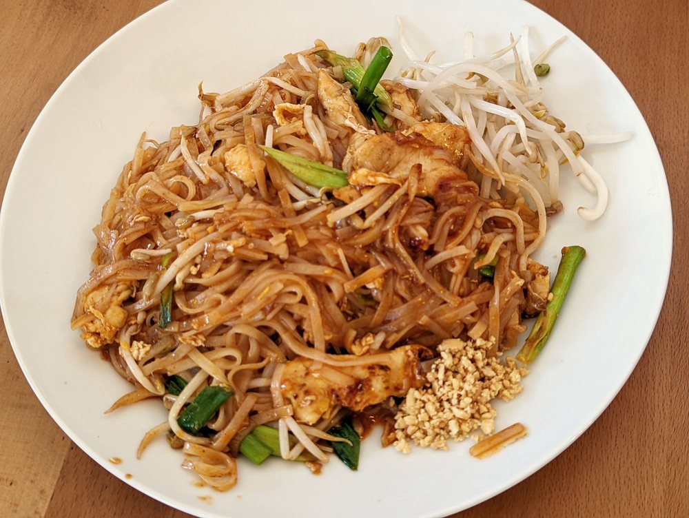 Mae Ploy Thai Cuisine