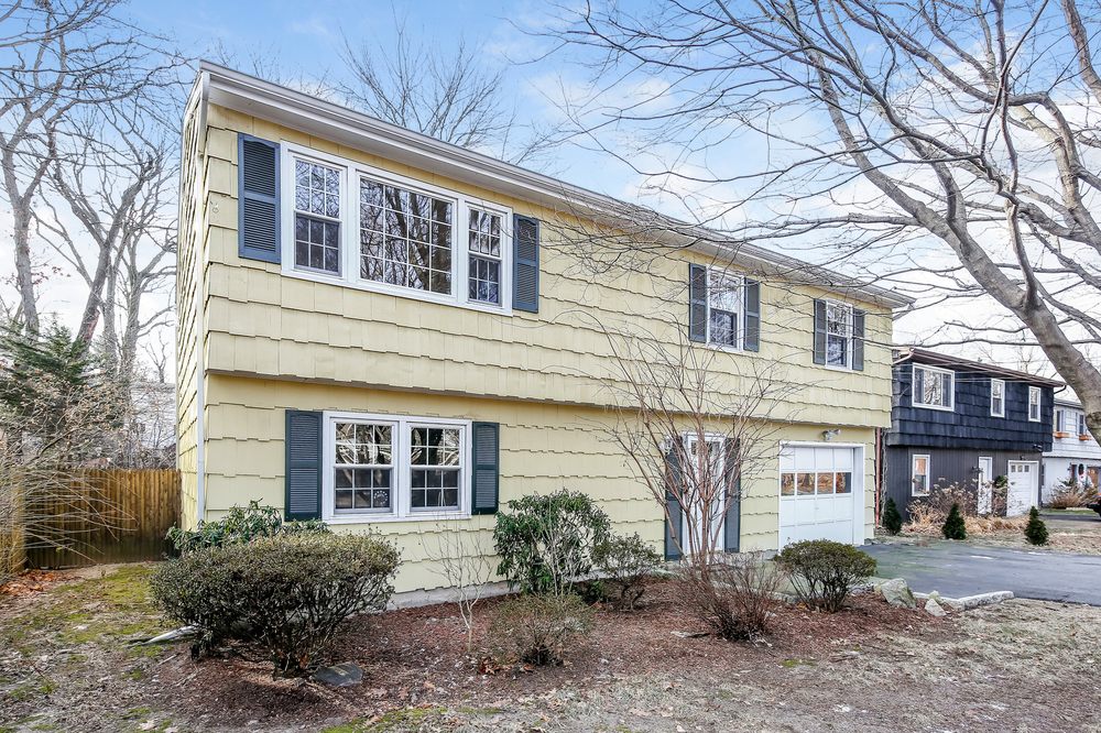 Carline Martin - Berkshire Hathaway Real Estate