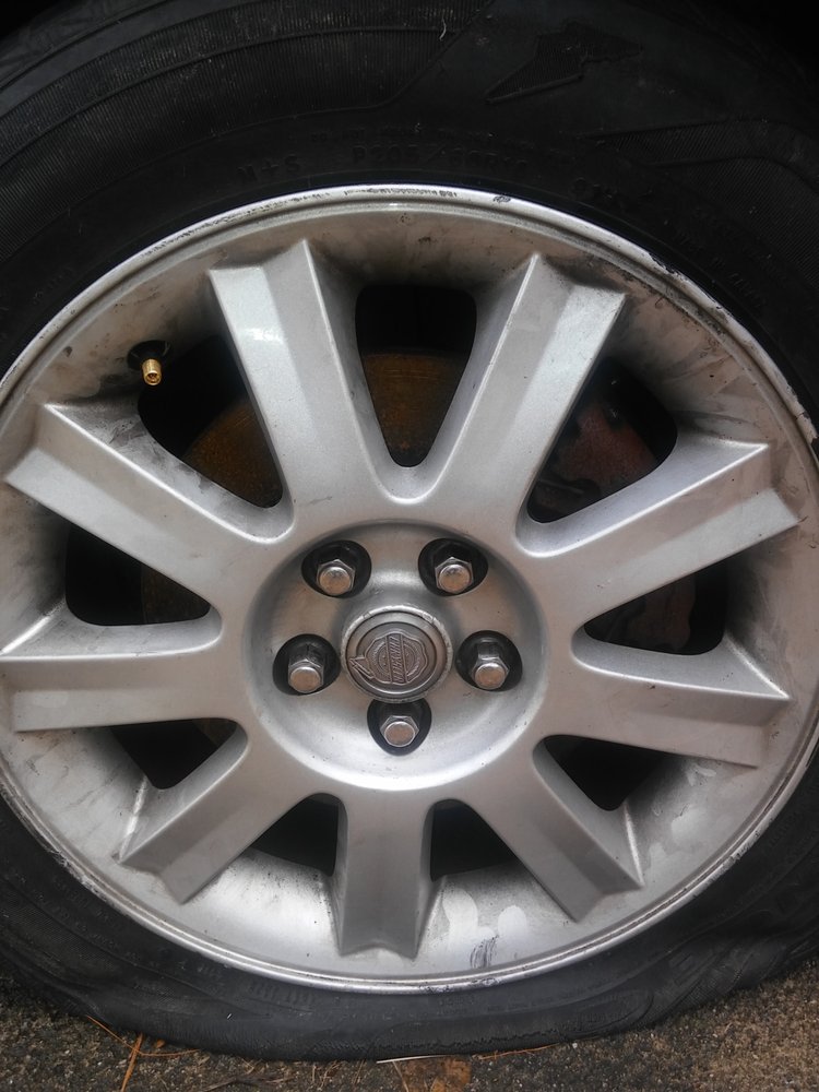 Eva's Towing And Auto Salvage