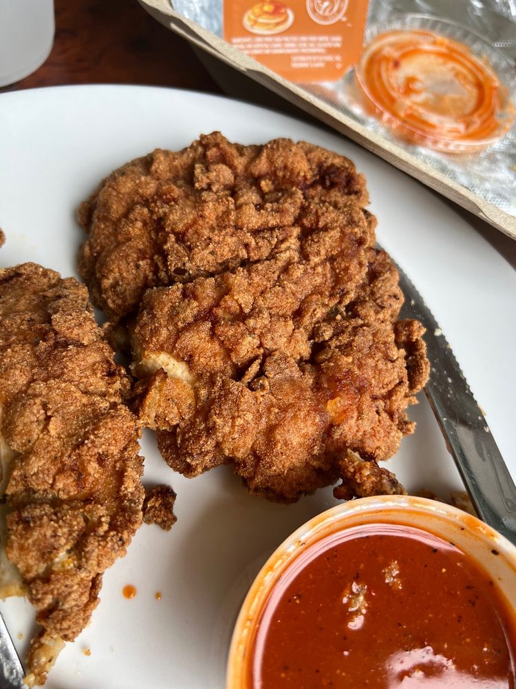 Dame's Chicken & Waffles