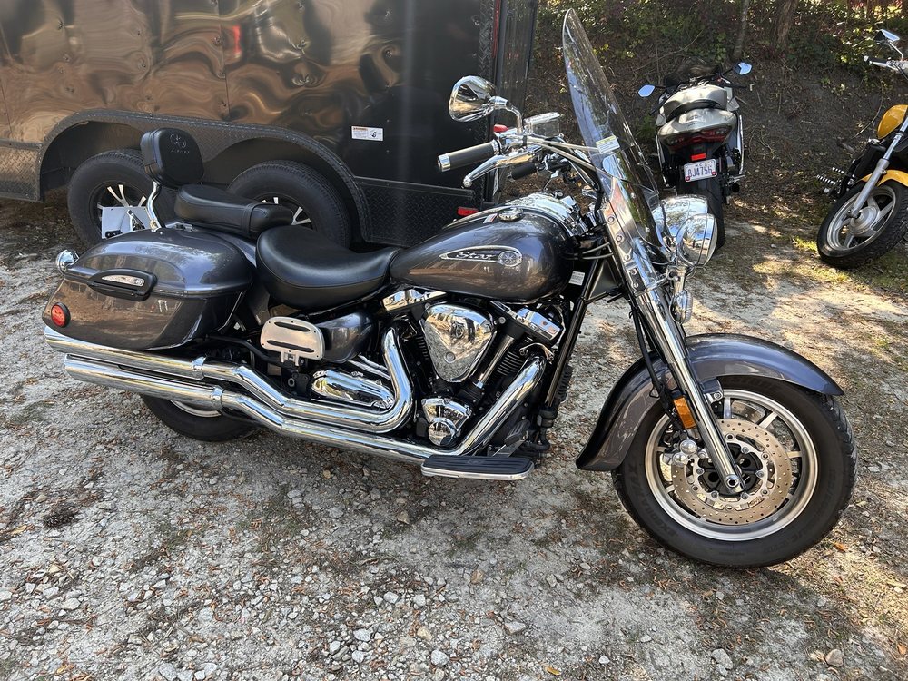 Twisted Metric Cycles