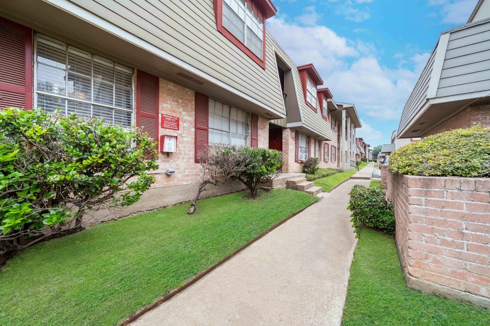 Tradewind Apartments